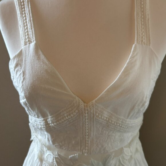 White Chelsea & Violet Sun Dress - Picture 9 of 16